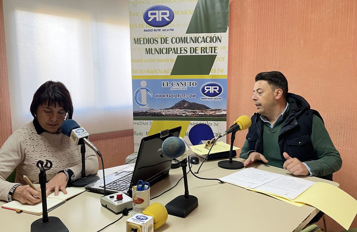 Festejos anuncia la encuesta para elegir la temática del Pasacalles del Segundo Sábado de Carnaval y la presencia de la actuación del grupo del mítico Juan Carlos Aragón